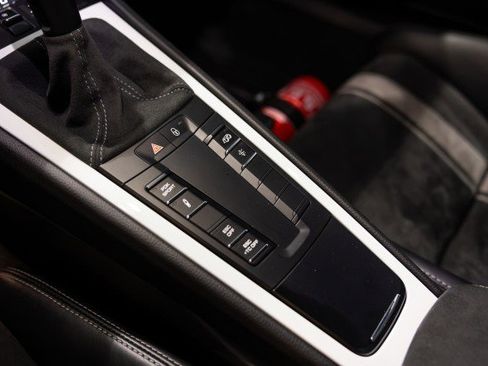 Used 2018 Porsche 911 GT3 image 43