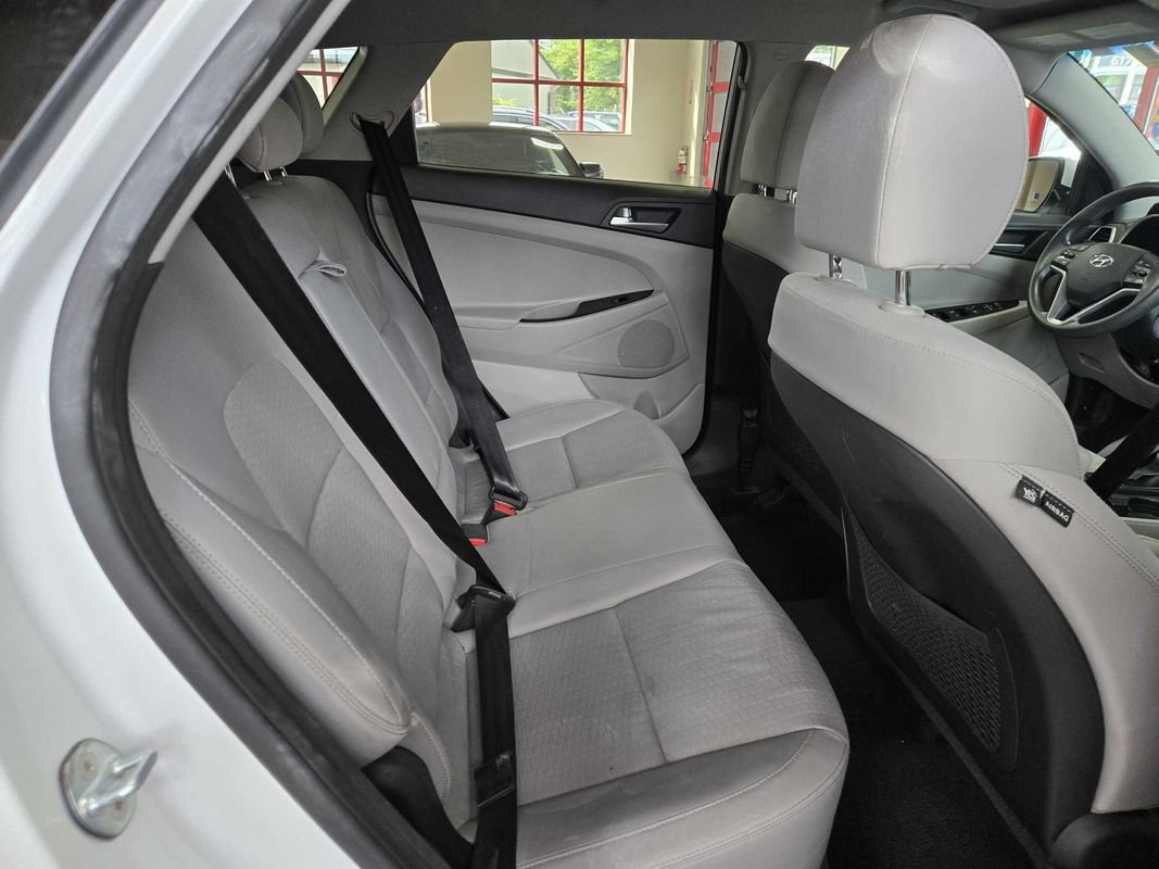 Used 2019 Hyundai Tucson SE AWD/4WD image 25