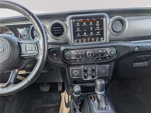 Used 2022 Jeep Wrangler Unlimited Sport AWD/4WD image 17