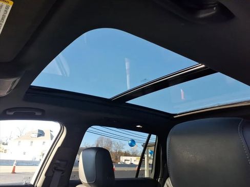 Used 2021 Cadillac XT6 Premium Luxury image 27