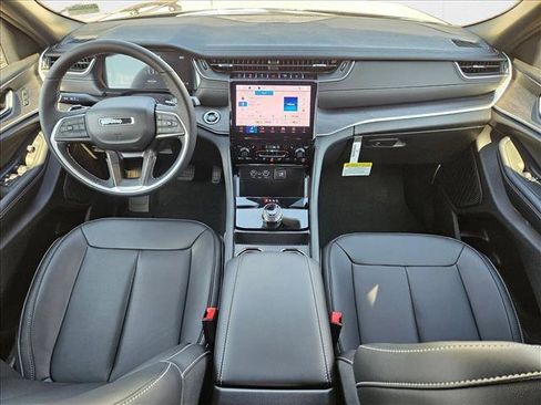New 2025 Jeep Grand Cherokee Limited w/ Black Appearance Package RWD image 14