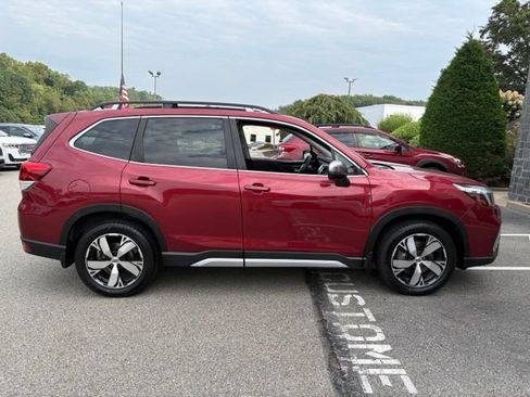 Used 2021 Subaru Forester Touring AWD/4WD image 6