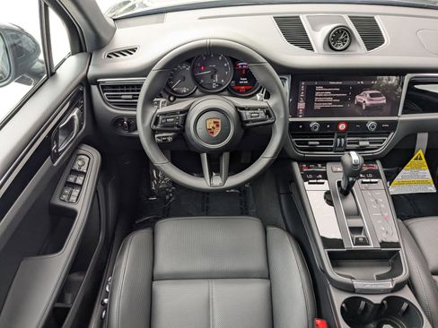 New 2026 Porsche Macan image 15