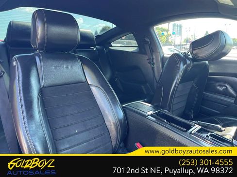 Used 2014 Ford Mustang GT w/ Equipment Group 402A RWD image 13