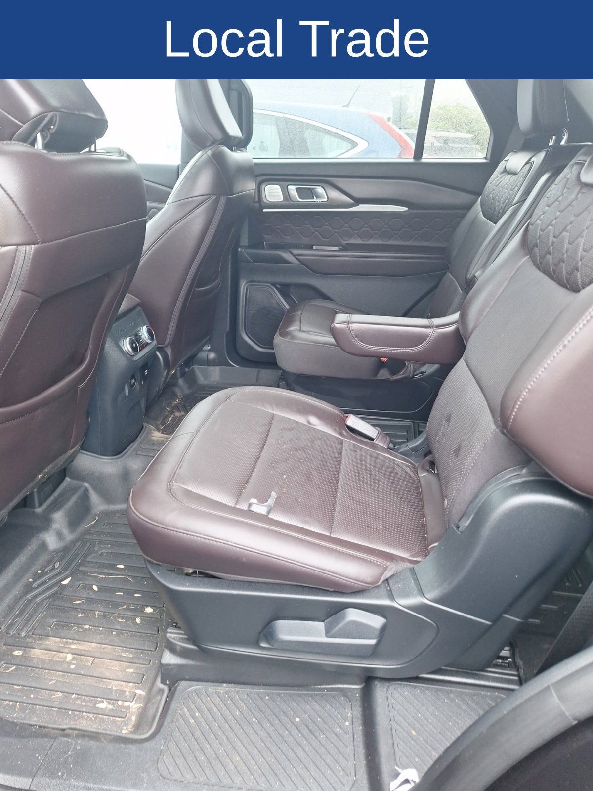Used 2026 Ford Explorer Platinum w/ LUX Leather Package AWD/4WD image 17