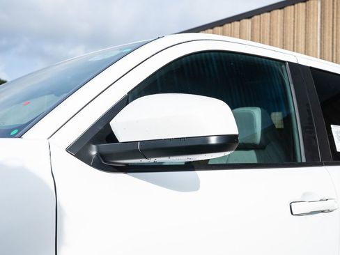 New 2025 Toyota Tacoma SR5 image 9