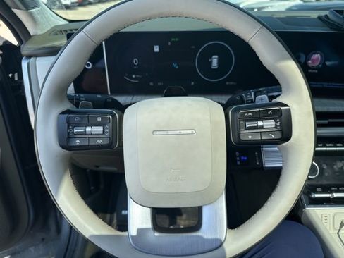 Used 2024 Hyundai Santa Fe Calligraphy FWD image 6
