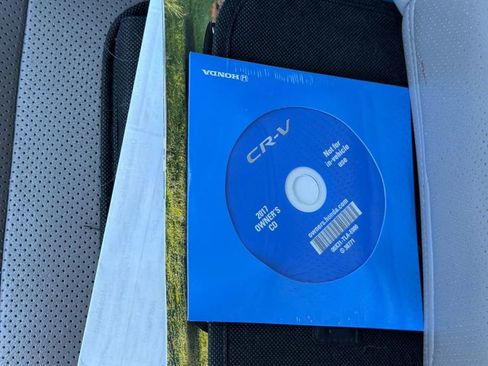 Used 2017 Honda CR-V EX-L image 13