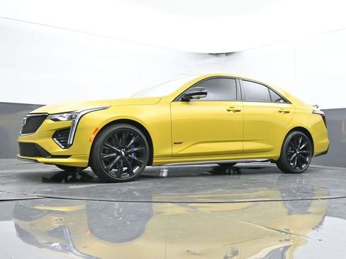 Used 2024 Cadillac CT4 V w/ LPO, ONYX Package image 46