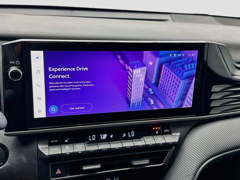 Used 2025 Toyota Camry SE w/ Multimedia Upgrade Package FWD image 9