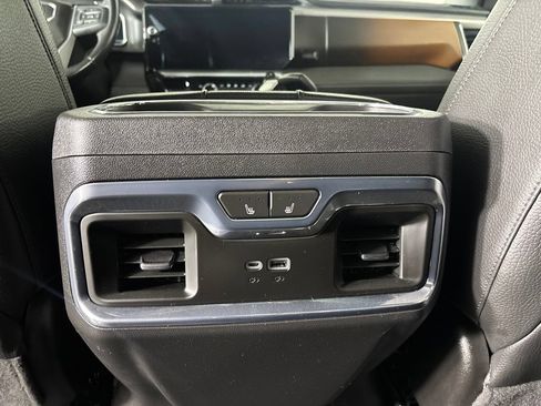 Used 2023 GMC Sierra 1500 Denali AWD/4WD image 26