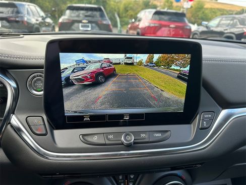 New 2025 Chevrolet Blazer LT w/ Convenience Package image 18