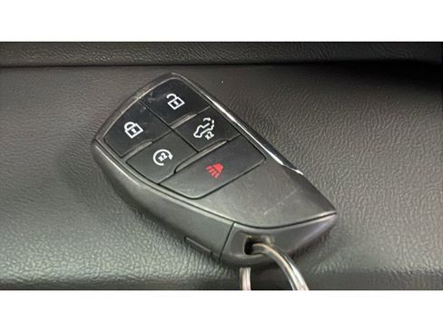 Used 2022 GMC Sierra 1500 SLT AWD/4WD image 19