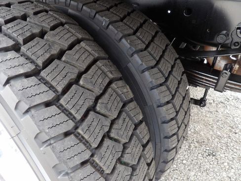 Used 2022 Ford F550 4x4 Crew Cab Super Duty w/ Power Equipment Group image 57