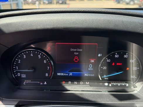 Used 2020 Ford Explorer XLT w/ Comfort Package RWD image 6