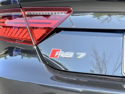 Used 2016 Audi RS 7 Prestige w/ RS 7 Dynamic Package AWD/4WD image 25