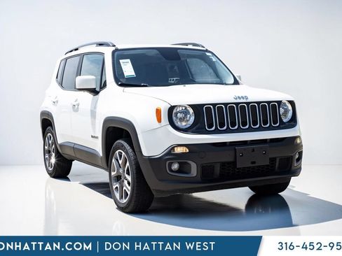 Used 2017 Jeep Renegade Latitude w/ Cold Weather Group AWD/4WD image 25
