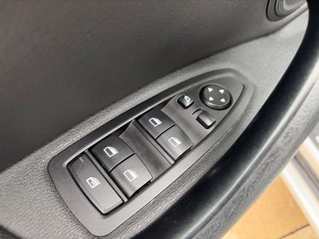 Used 2021 BMW X1 xDrive28i w/ Convenience Package AWD/4WD image 10