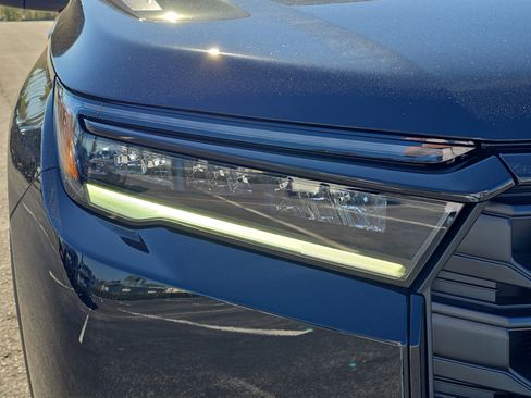 New 2026 Honda Pilot Sport image 7