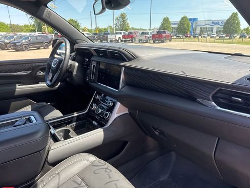 Used 2023 GMC Yukon XL Denali w/ Max Trailering Package AWD/4WD image 14