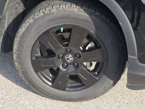 Used 2020 Honda Ridgeline Black Edition image 11