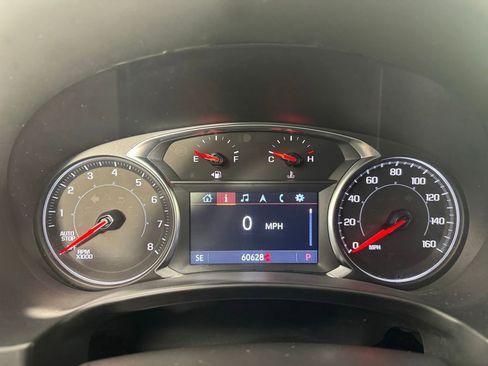 Used 2023 GMC Terrain SLT image 19