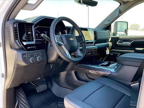 New 2026 Chevrolet Silverado 2500 LTZ w/ LTZ Premium Package image 8