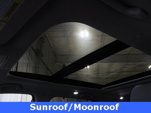 Used 2024 Honda Pilot Elite image 6