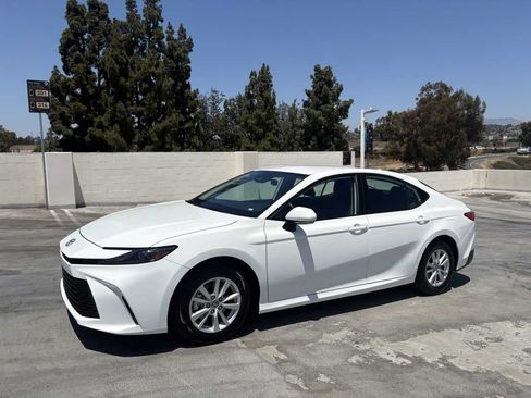 Used 2025 Toyota Camry LE FWD image 2