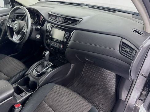 Used 2018 Nissan Rogue S w/ S Value Package FWD image 27