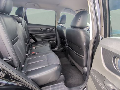 Used 2018 Nissan Rogue SL AWD/4WD image 21