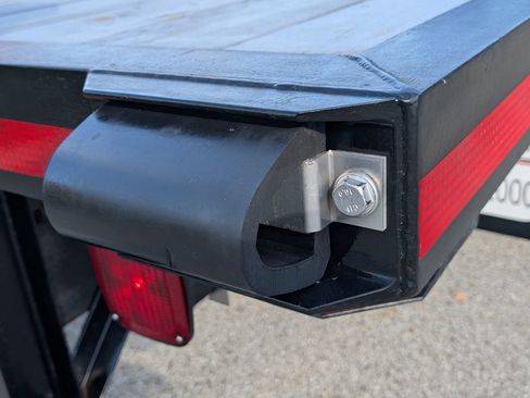 Used 2023 Ford E-Transit image 40