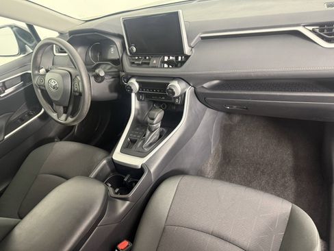 Used 2025 Toyota RAV4 XLE w/ Convenience Package image 11