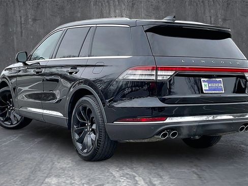 Used 2025 Lincoln Aviator Reserve w/ Illumination Package image 4