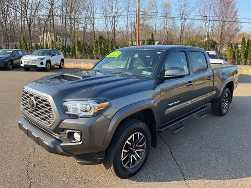Used 2023 Toyota Tacoma TRD Sport AWD/4WD image 2