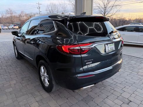 Used 2018 Buick Enclave Essence image 7