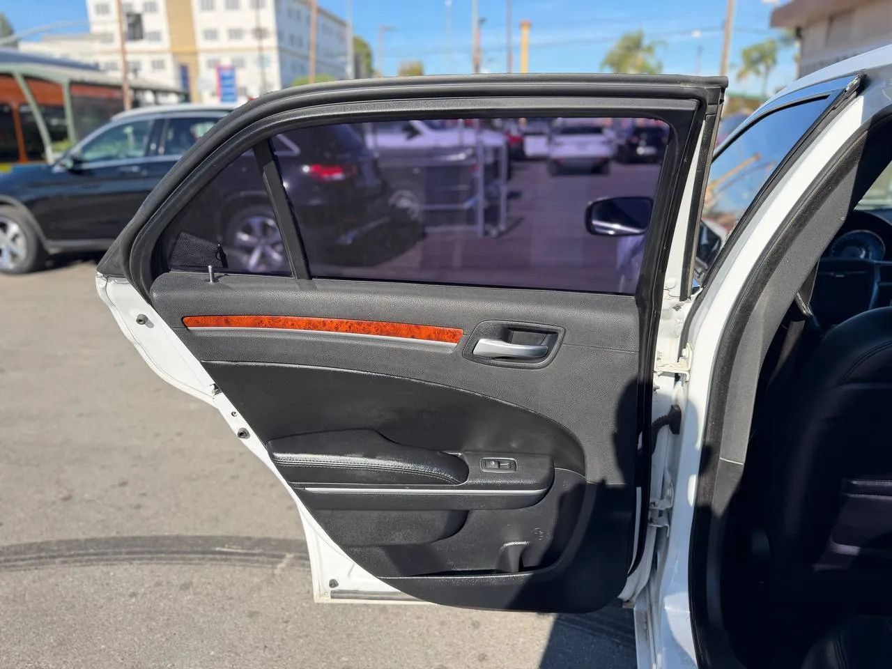 Used 2012 Chrysler 300 Limited RWD image 22