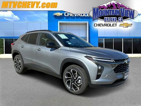 New 2026 Chevrolet Trax RS w/ Sunroof Package image 1