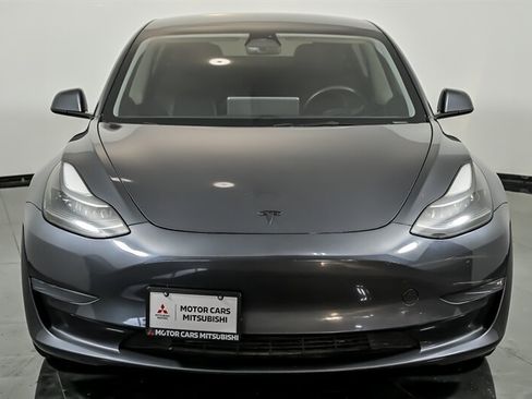 Used 2023 Tesla Model 3 Standard Range RWD image 4