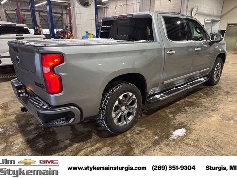 Used 2023 Chevrolet Silverado 1500 High Country w/ LPO, Dark Essentials Package AWD/4WD image 11
