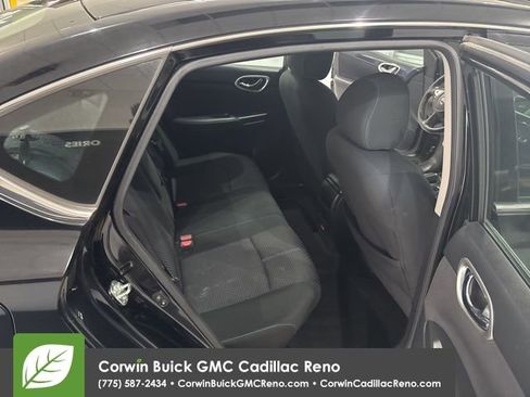 Used 2019 Nissan Sentra SR image 30