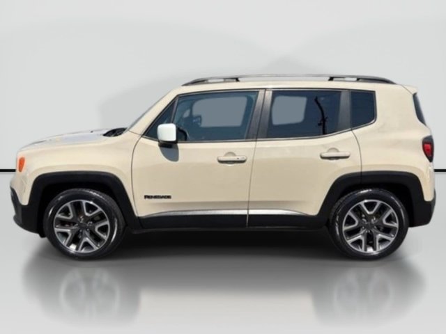 Used 2016 Jeep Renegade Latitude FWD image 2