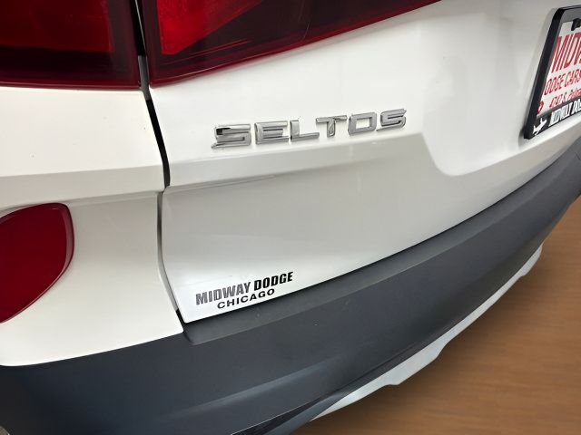 Used 2021 Kia Seltos LX AWD/4WD image 8
