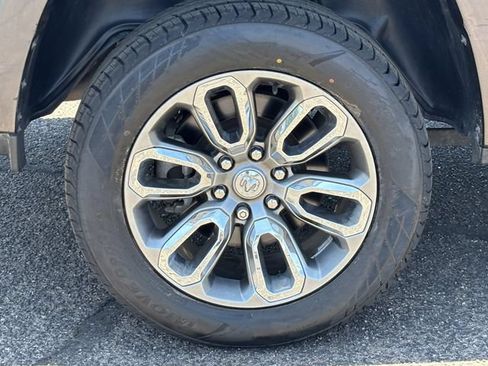 Used 2022 RAM 1500 Laramie w/ Laramie Southwest Edition AWD/4WD image 8