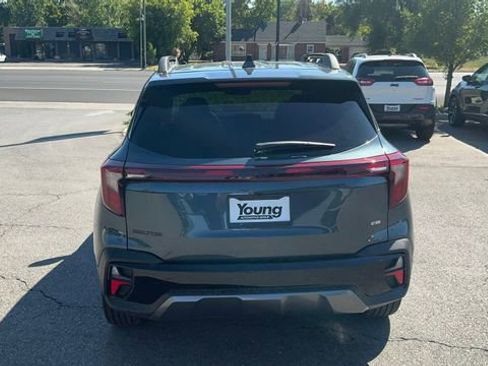 Certified 2025 Kia Seltos X-Line AWD/4WD image 3