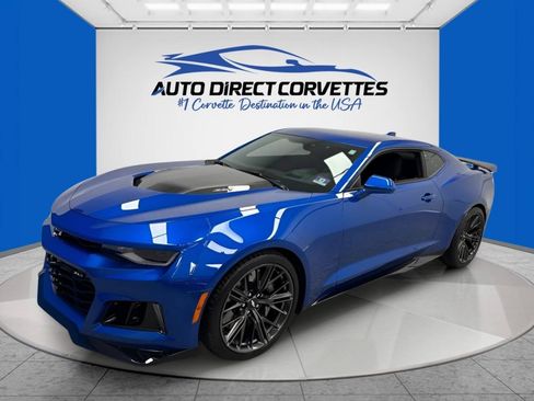 Used 2017 Chevrolet Camaro ZL1 RWD image 1
