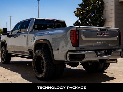Used 2025 GMC Sierra 3500 Denali w/ Denali Reserve Package AWD/4WD image 7