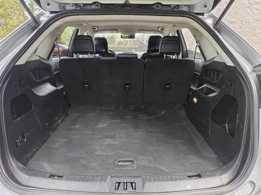 Used 2020 Ford Edge SEL FWD image 14