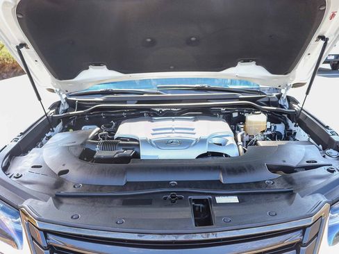 Used 2021 Lexus LX 570 4WD w/ Inspiration Series #2 image 34
