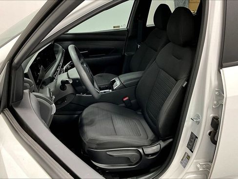 Used 2025 Hyundai Santa Cruz SE image 31